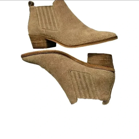 Dolce Vita Suede Leather Pull On Ankle Bootie Women's Size 7 Stacked Heel Saddle - Picture 1 of 9